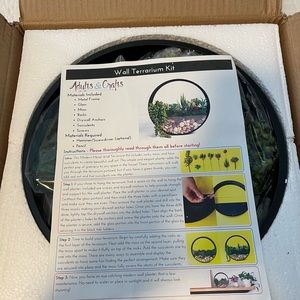 Adults & Crafts Wall Terrarium Kit